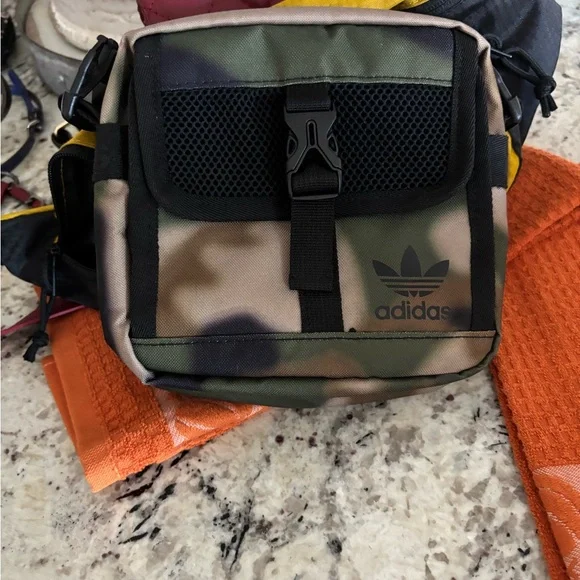 Black Leather Crossbody Bag - Picture 2 of 12